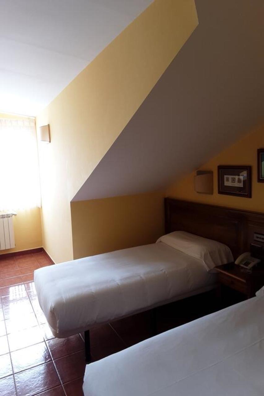 Hotel Marques De La Moral Naveces Exteriér fotografie